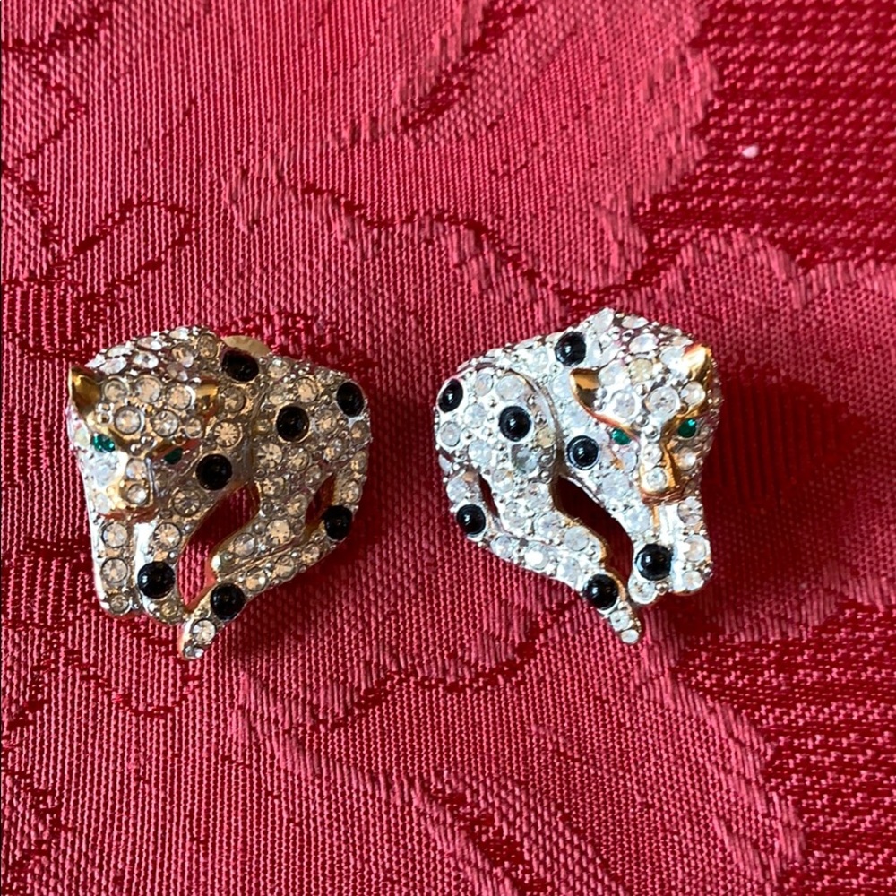 Crystal tiger clip earrings